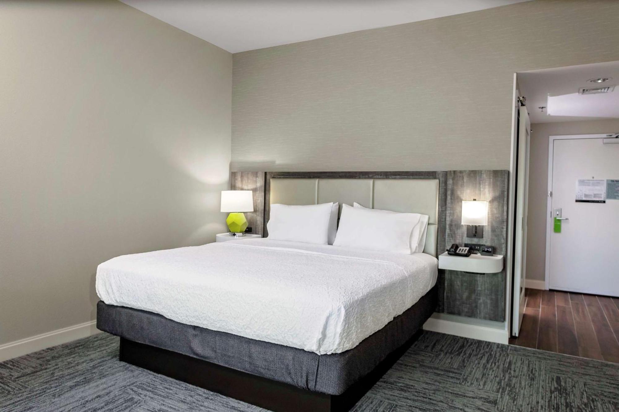 Hampton Inn Cranbury Buitenkant foto